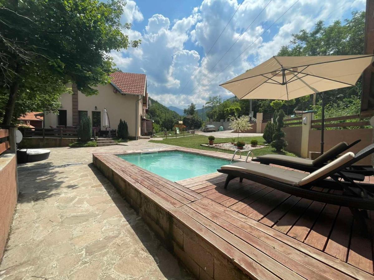 Lodge Zeleni Svet Crni Vrh Kültér fotó